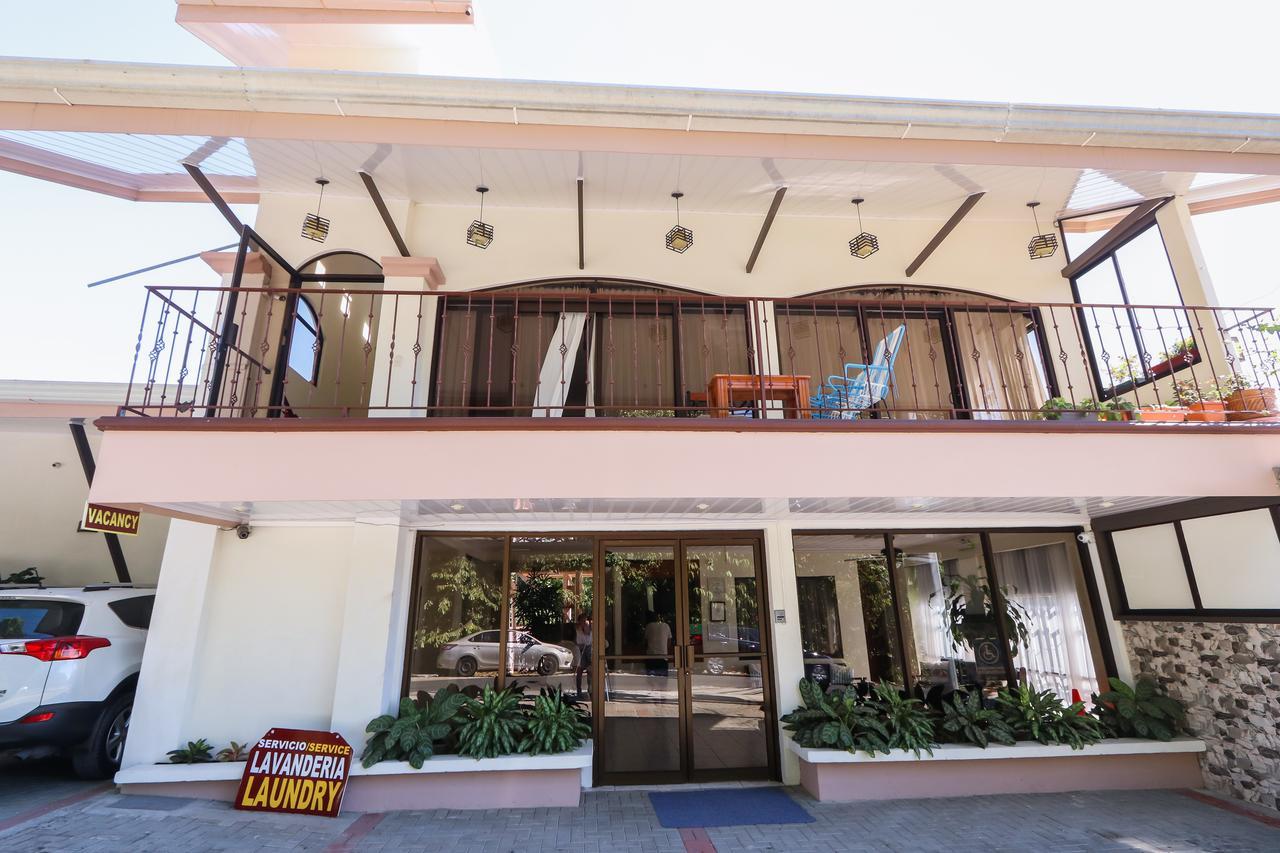 Hotel Flor Blanca Manuel Antonio Exterior photo